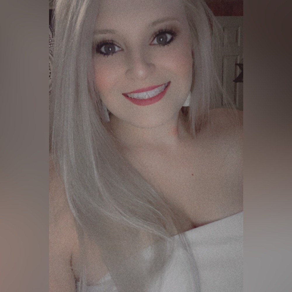 Meet your Posher, Kellie